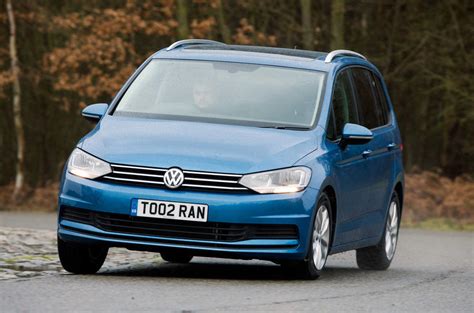 Volkswagen Touran Review (2022) | Autocar