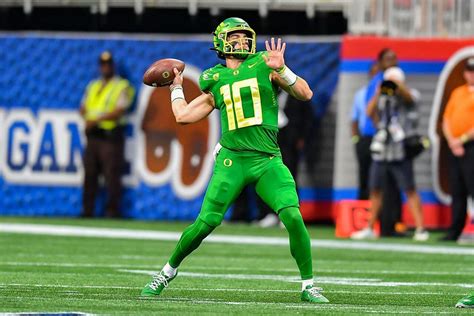 Where Dan Lanning wants to see Bo Nix improve as Oregon Ducks prepare ...