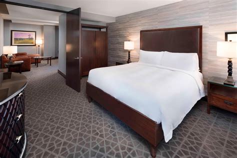 Hotel Ivy, a Luxury Collection Hotel, Minneapolis hotel amenities | Hotel room highlights