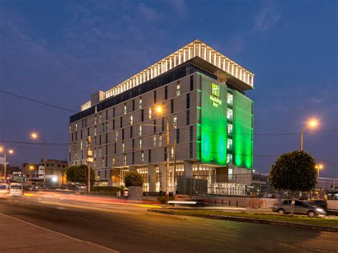 Holiday Inn Lima Airport地图和行车路线 | LimaHoliday Inn Lima Airport的停车选择