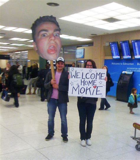 Best Airport Welcome Signs