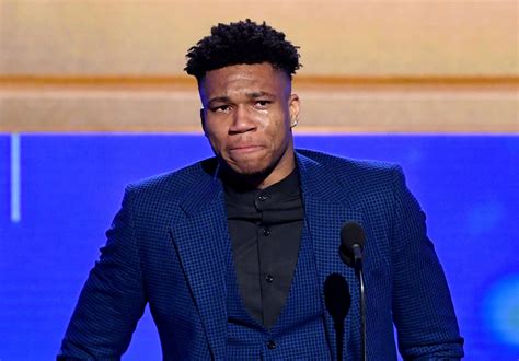 Watch: Giannis Antetokounmpo Thanks Late Father in Emotional NBA MVP ...