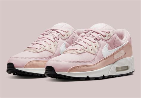 Nike Air Max 90 "Pink" DH8010-600 Release Date | SneakerNews.com