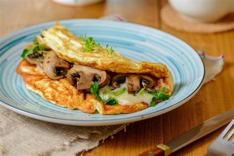 How to Make The Perfect 5-Minute Omelet