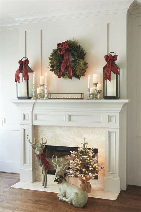 Simple Christmas Mantel Ideas | Christmas mantle decor, Christmas ...