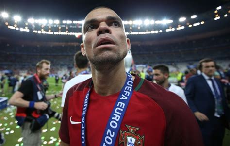 Euro 2016: Pepe sick on pitch during celebrations after Portugal win ...