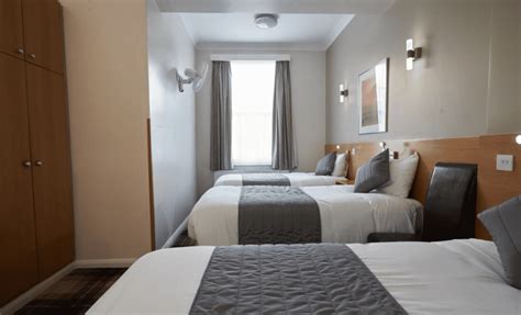 The Best Hotel Rooms with 3 beds in London - The Getaway Lounge