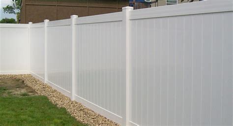 Vinyl Privacy Fencing | Durable Vinyl Fence | Weatherables