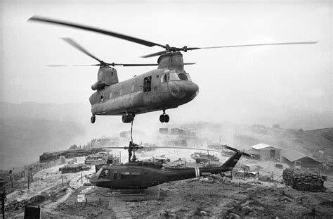 Amazing facts about Boeing CH-47 Chinook; The Military Helicopter - Crew Daily