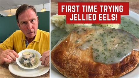 Reviewing Goddards PIE AND MASH with JELLIED EELS! - YouTube