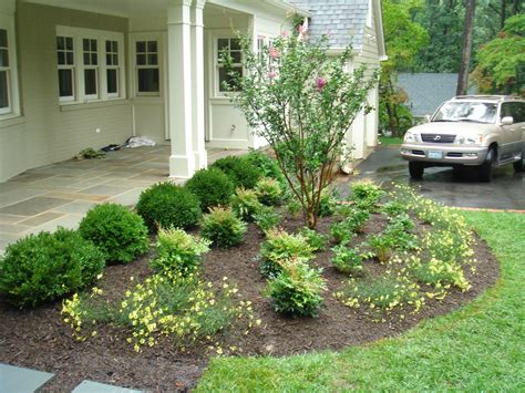 10 Pretty Small Front Yard Landscaping Ideas On A Budget 2024