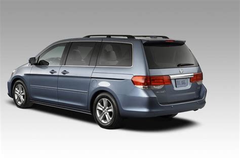 2010 Honda Odyssey Reviews, Specs and Prices | Cars.com