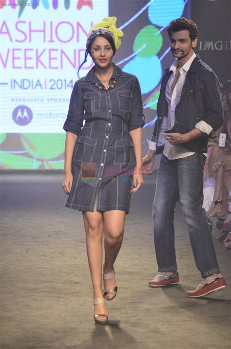 Model walk for Kalki show at Myntra fashion week day 2 on 4th Oct 2014 ...