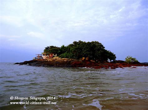 The Little Island off Lakka Beach, Sierra Leone – World Citizen Trail