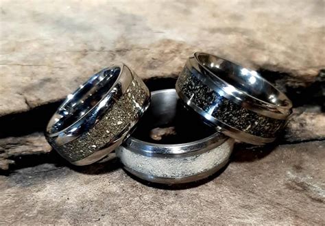 Cremation ring | Etsy in 2020 | Cremation ring, Rings, Titanium bands