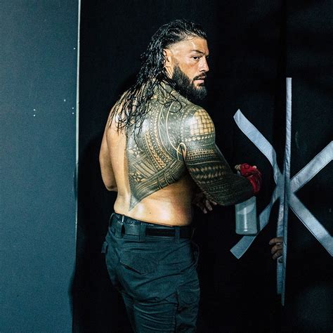 Discover The Meanιng Behind Roman Reigns Suρeɾ CƖassic Tɑttoo, Admιred ...