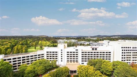 Crowne Plaza Canberra, an IHG Hotel, Canberra, Australia - YouTube