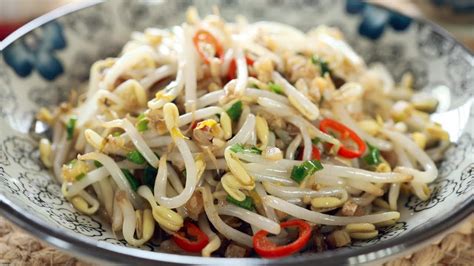 Salted Fish Bean Sprout | Easy Stir Fry Tauge Recipe - YouTube