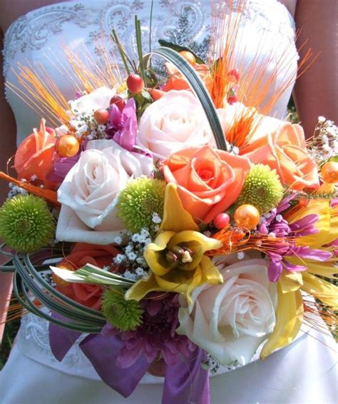 Bouquet mariée: 70 idées de fleurs pour mariage en automne!