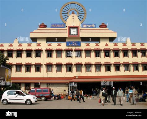 Varanasi railway station hi-res stock photography and images - Alamy