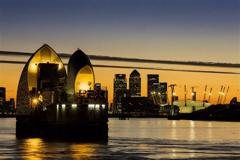 Top 6 Photo Spots at Thames Barrier in 2024