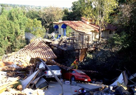 The Jan. 17, 1994 Northridge Earthquake in photos