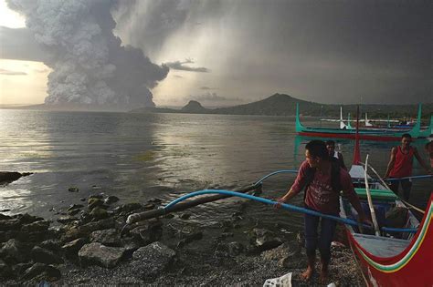 What exactly is a volcanic tsunami—and has it happened before? | ABS ...