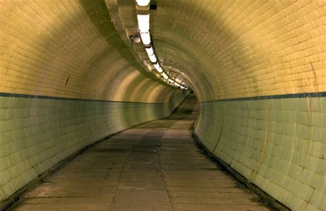 Pedestrian Tyne tunnel reopening delayed again - BBC News