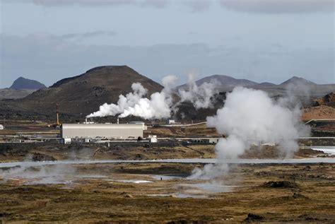 Iceland is drilling into a volcano to generate geothermal energy - TechSpot