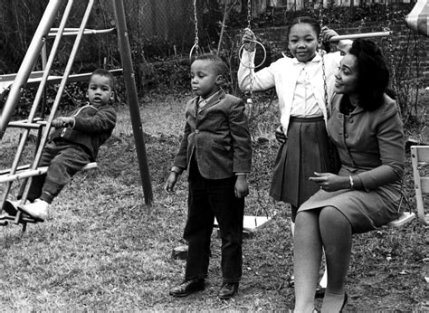 Coretta Scott King playing with her children Photo Print (10 x 8) - Walmart.com - Walmart.com