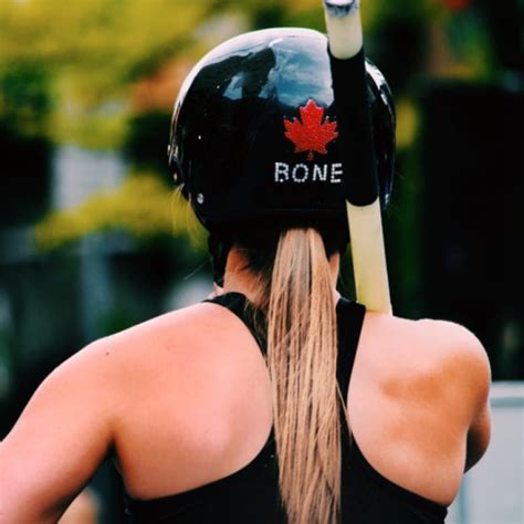 'Helmet Girl' won't let concussions, bullies kill her Olympic dream ...