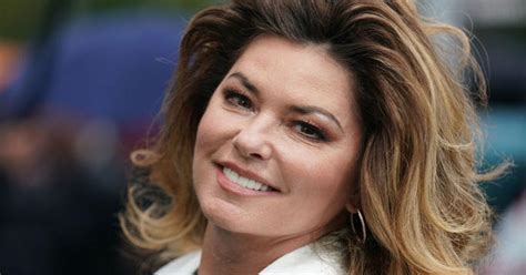 At 55 Years Old Singer Shania Twain Shows Off Her Brand-New Hair Makeover