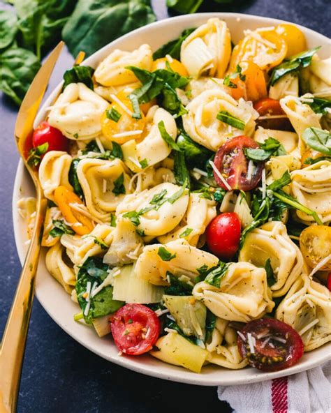 Easy Tortellini Salad – A Couple Cooks