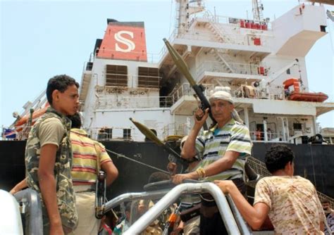 UN says rebel pullout from key Yemen ports on track - Breitbart