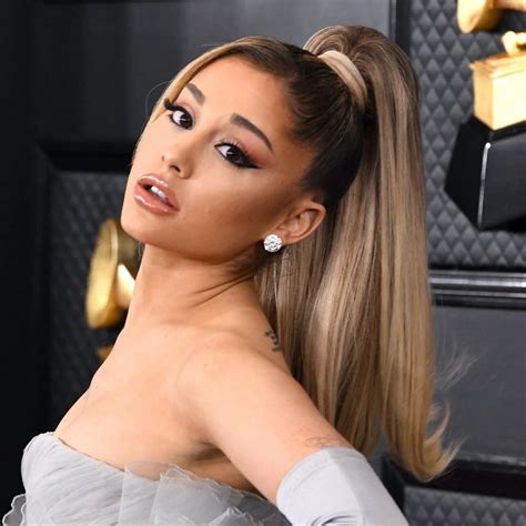 The Most Amazing Beauty Looks From This Year's Grammys | Ariana grande hair, Cool hairstyles ...