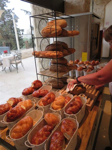 The Israeli Breakfast - Best in the world ! - Bonvoyageurs