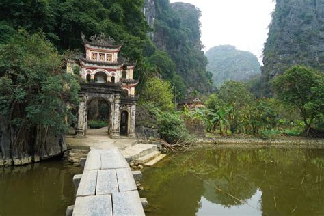 How To Truly Experience Magical Ninh Binh And Mua Caves In Vietnam