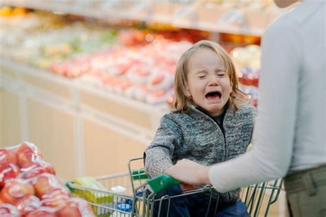 How to Deal with Toddler Tantrums | TalkingParents