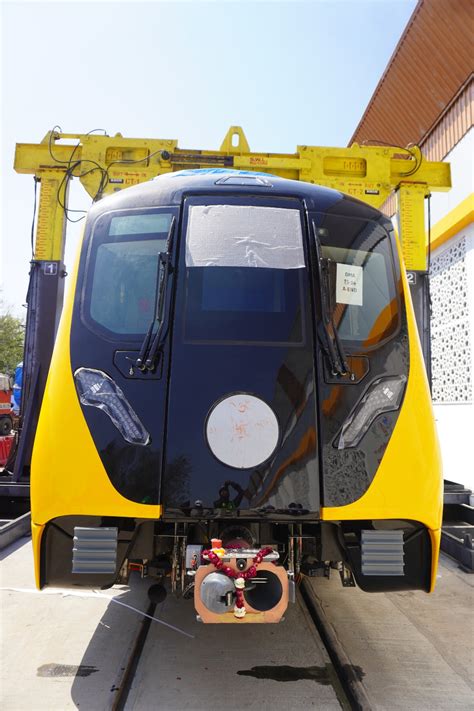 First Metro Train Arrives For Agra Metro Project In Agra - Metro Rail News