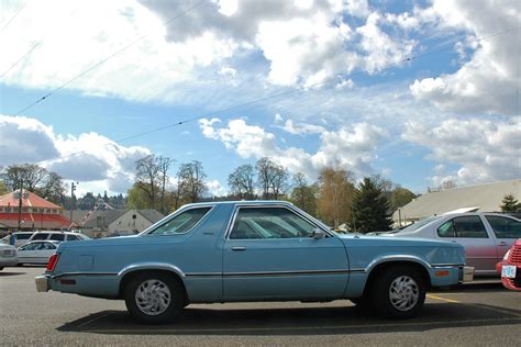 OLD PARKED CARS.: Happy 4th of July from OPC! 1980 Ford Fairmont Futura.