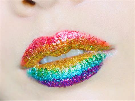 Rainbow glitter lips #glitter #rainbow #makeup #lips | Glitter lips, Rainbow glitter, Rainbow makeup