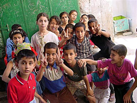 File:Palestinian children in Jenin.jpg - Wikipedia