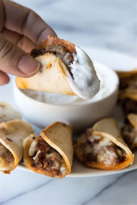 Mini Beef and Cheese Tacos - Food Fanatic