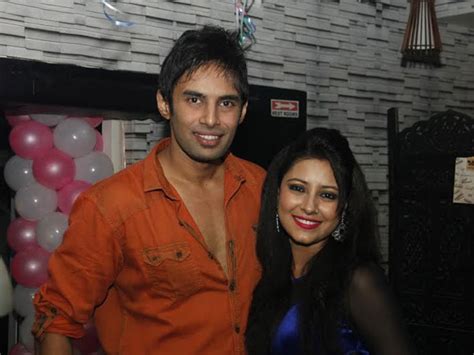 Pratyusha Banerjee’s Boyfriend Rahul Raj Singh Admitted To Hospital - Filmibeat