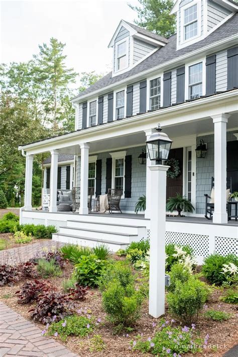 Considering adding a farmer’s porch? This New England Colonial farmer’s porch added so much ...