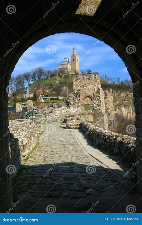 Veliko Tarnovo fortress stock image. Image of pavement - 18979703