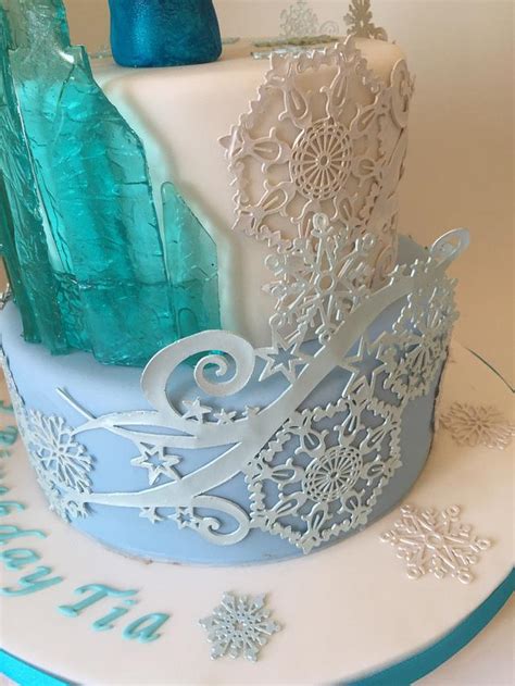 Elsa's Ice Castle - Cake by The Chocolate Bakehouse - CakesDecor