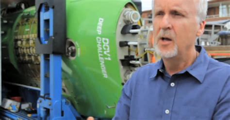 James Cameron reaches record 7-mile ocean depth - CBS News