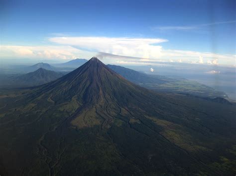 BIKOL Region: volcanoes in bikol