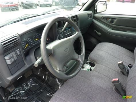 1996 Chevrolet S10 LS Regular Cab Interior Color Photos | GTCarLot.com